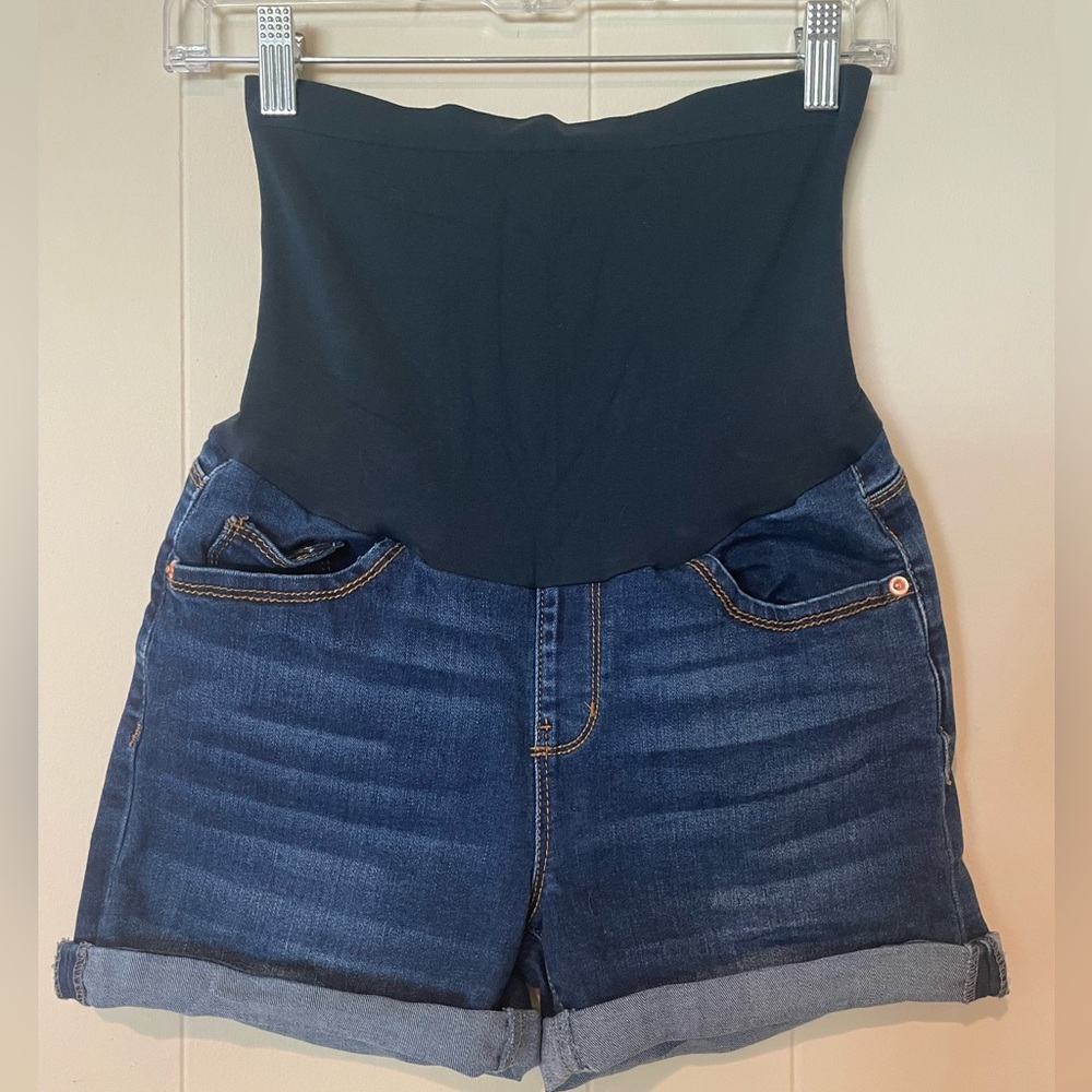 Maternity shorts